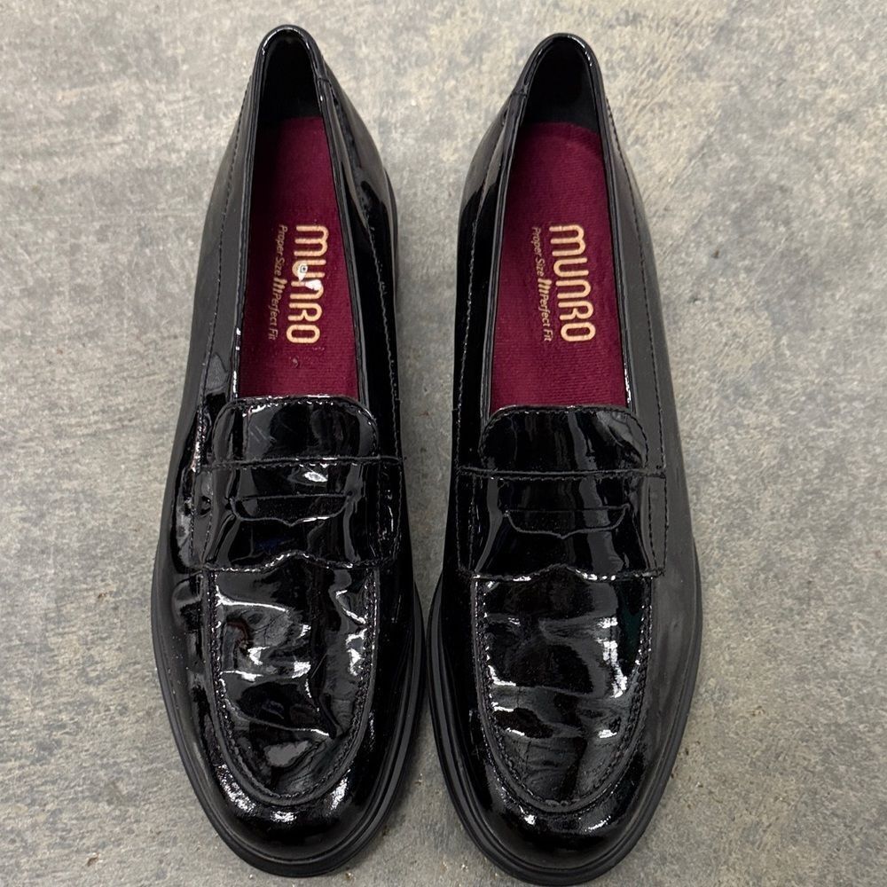 Munro Glossy Black Men's Slip-On Loafers
